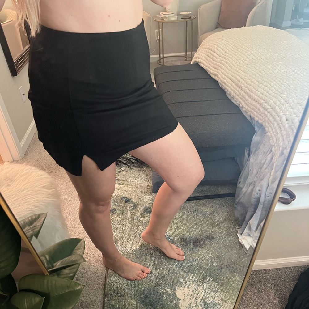 Lulu's Black Mini Skirt